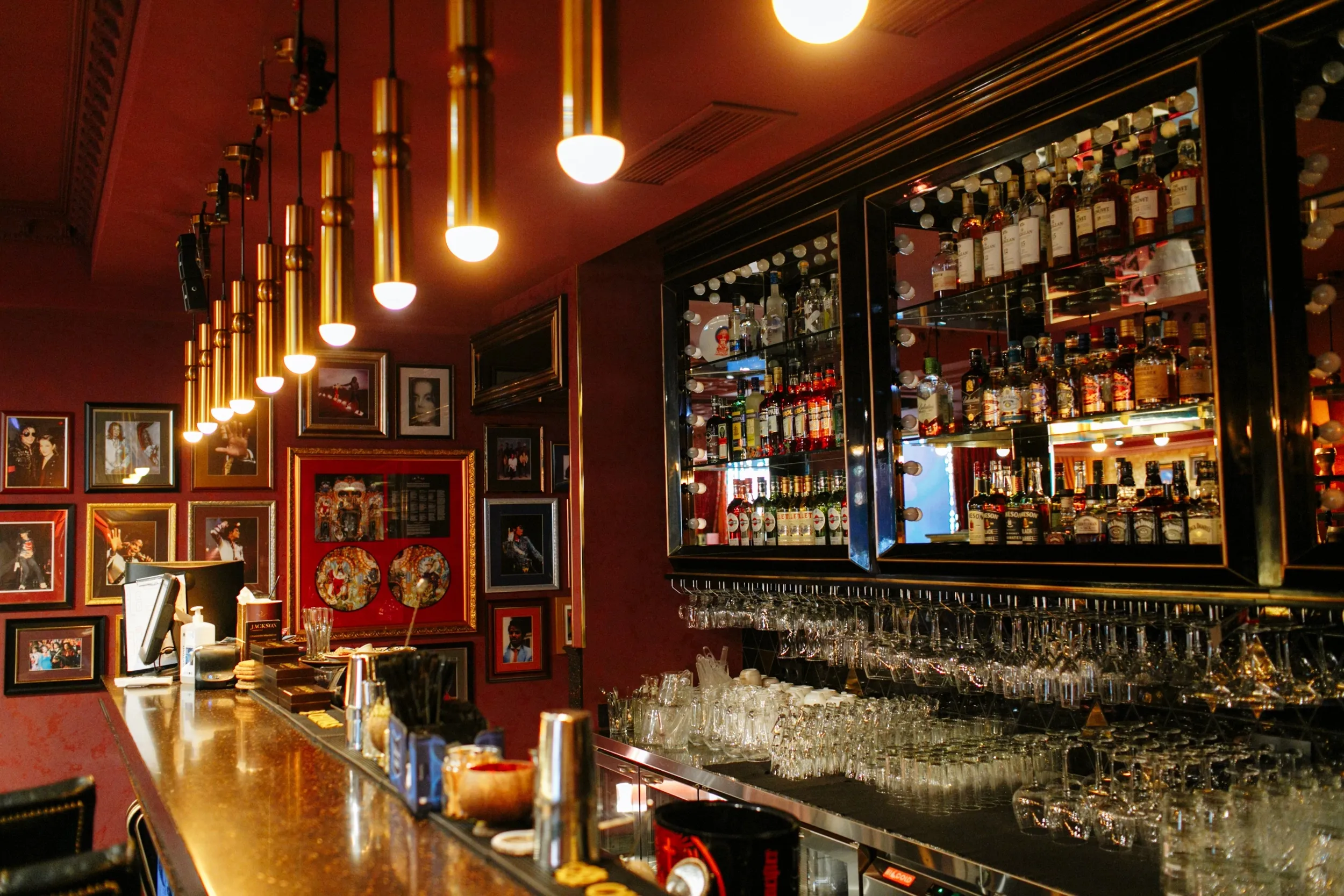 Караоке-ресторан «Jackson»